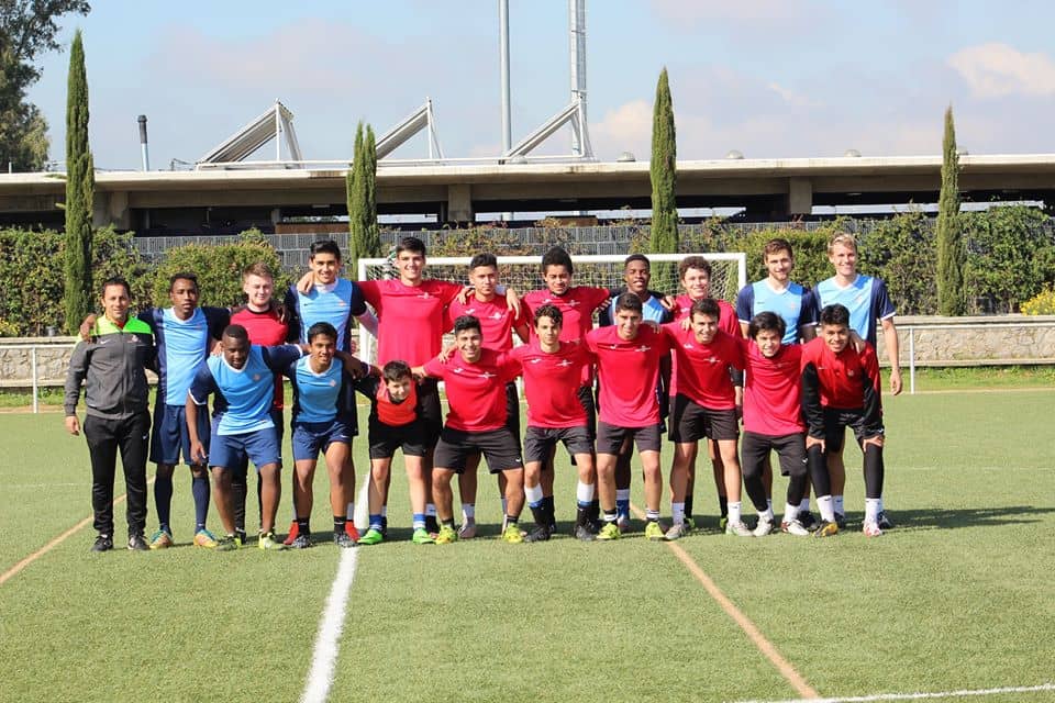 A group of players from Maryland, America, is welcomed in MV8 Academy.